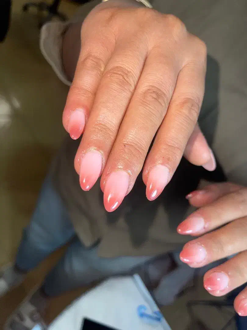 آموزش کاشت ناخن از صفر تا درآمد+ مدرک|خدمات آرایشگری و زیبایی|شاهین‌شهر, نظامی|دیوار