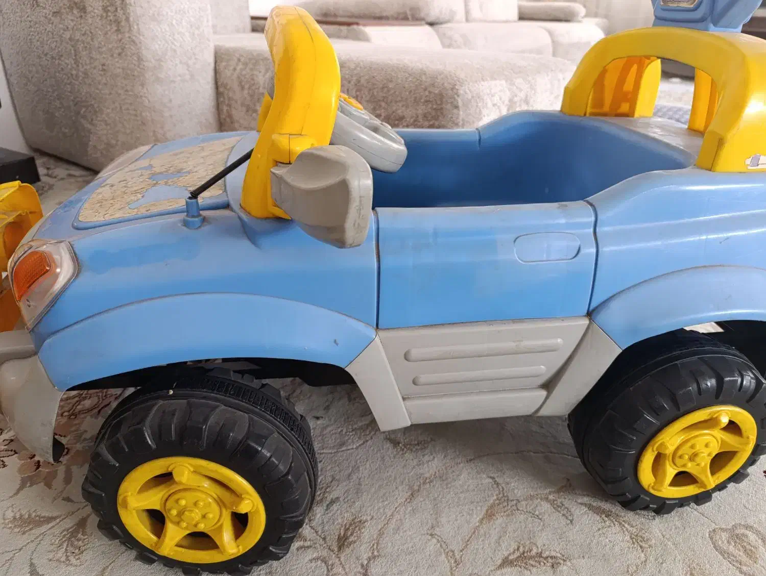 ماشین شارژی|اسباببازی بچه|مشهد, عبادی|دیوار