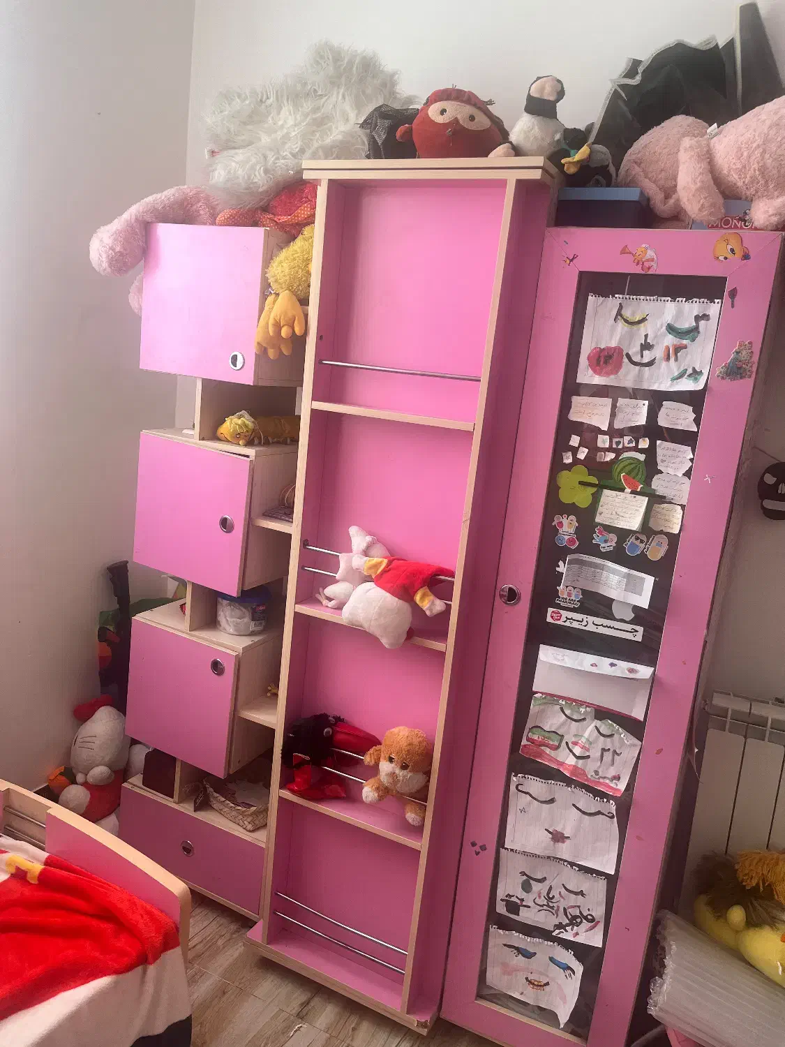 فرش،کمد و میز و صندلی وکریر و روروک و پرده دخترانه|اسباب و اثاث بچه|جهرم, |دیوار