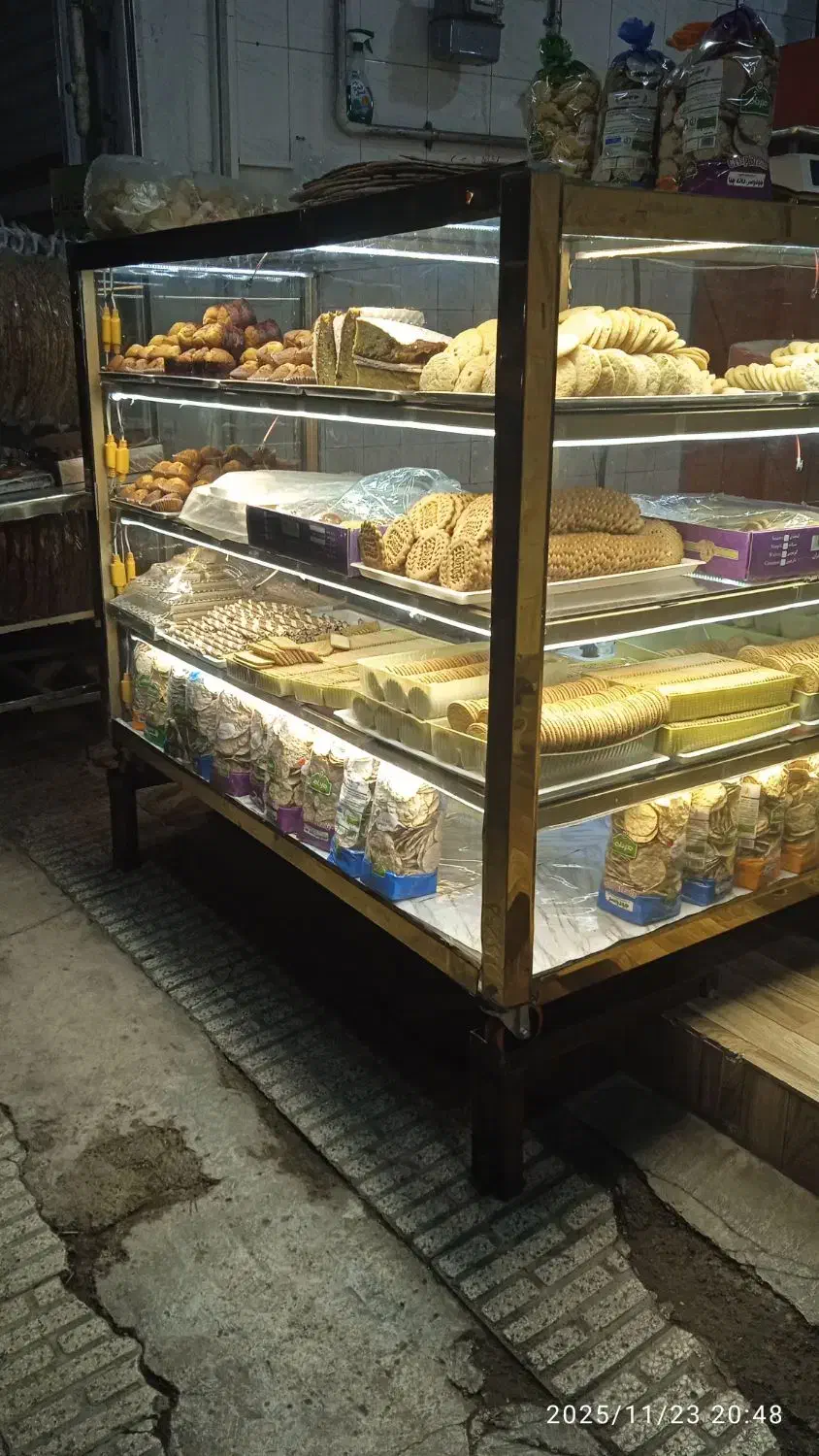ویترین قنادی خشک ال کیک و کلوچه پزی فانتزی|فروشگاه و مغازه|پارسآباد, |دیوار
