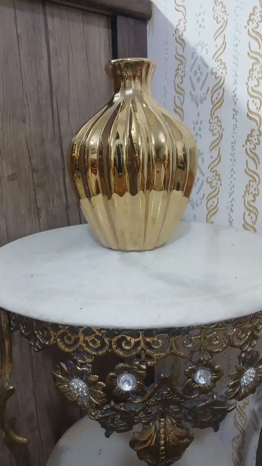 گلدان طلایی|صنایع دستی و سایر لوازم تزئینی|نهاوند, |دیوار