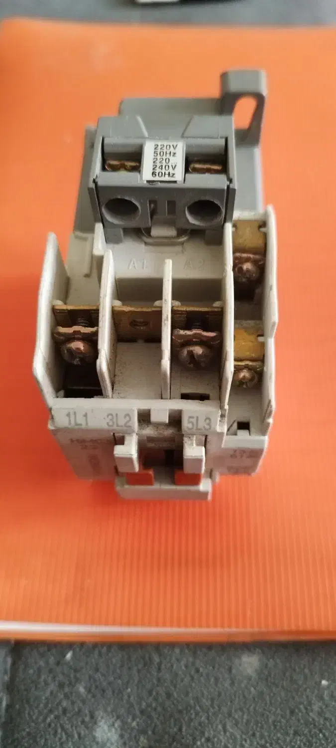 کلید کنتاکتور هیوندا|قطعات و لوازم جانبی رایانه|تهران, دهقان|دیوار