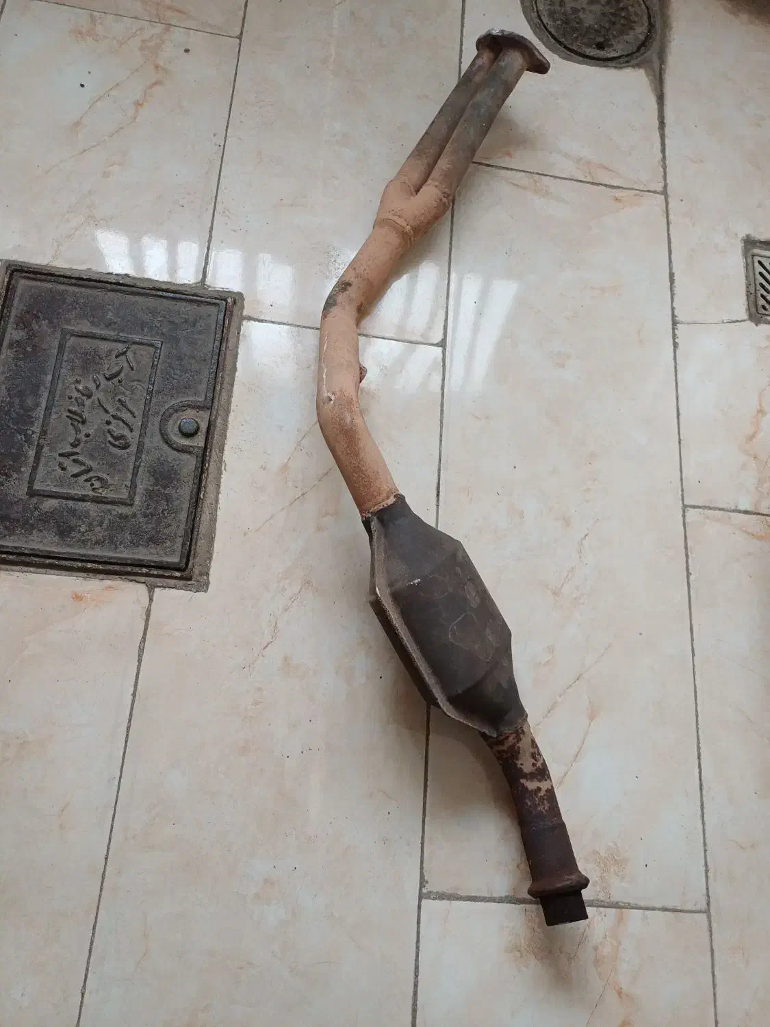 گلویی اگزوز وانت پیکان|قطعات یدکی و لوازم جانبی|اراک, |دیوار