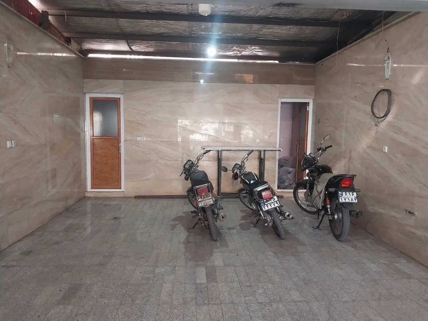 مغازه اجاره ای ۹۰ متری|اجارهٔ مغازه و غرفه|قم, تعویض پلاک|دیوار