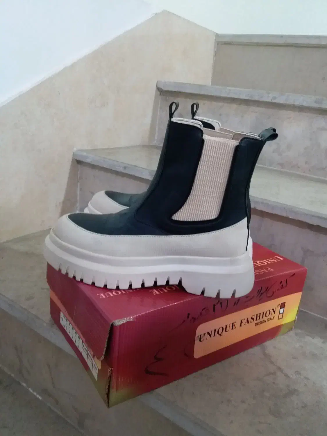 بوت و کفش اسپرت|کیف، کفش، کمربند|اسلام‌‌آباد غرب, |دیوار