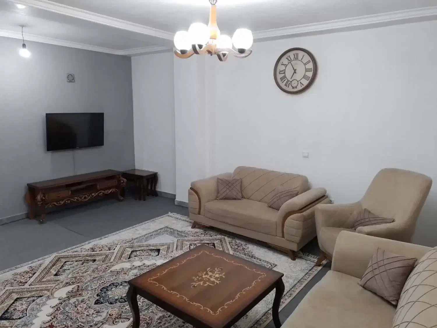 رهن یک واحد آپارتمان|اجارهٔ آپارتمان|صومعهسرا, |دیوار