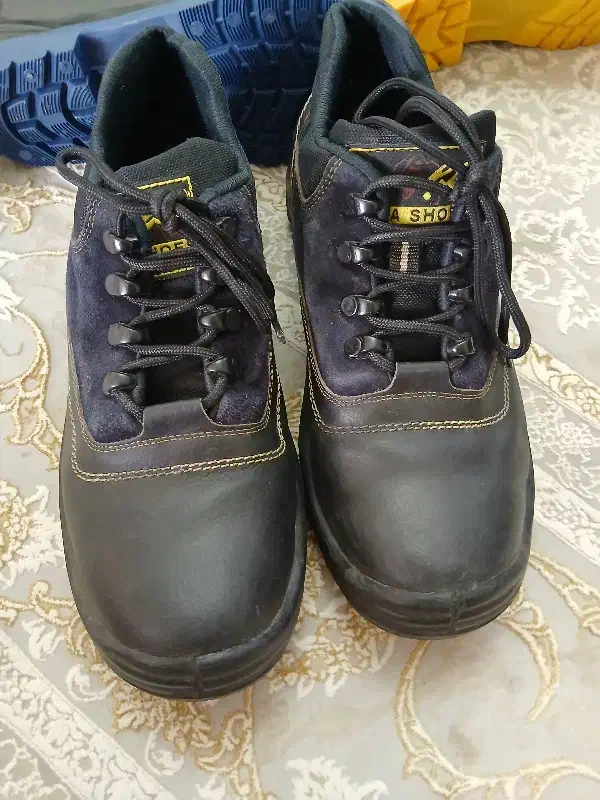 کفش کار ایمنی|کیف، کفش، کمربند|قدس, شهرقدس|دیوار