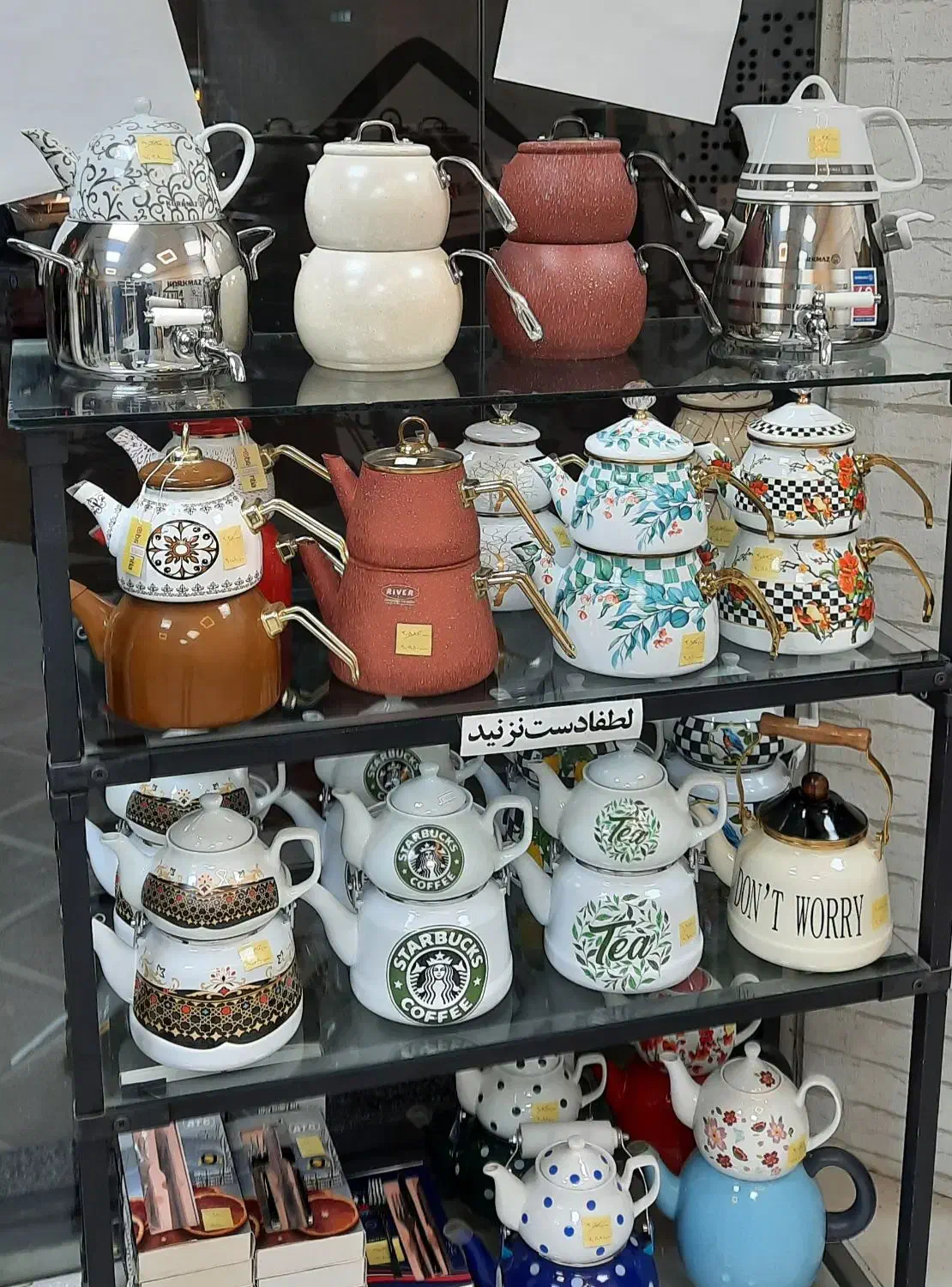 حراج کتری قوری استیل و لعابی|قوری، کتری، قهوه‌ساز دستی|قم, دورشهر|دیوار