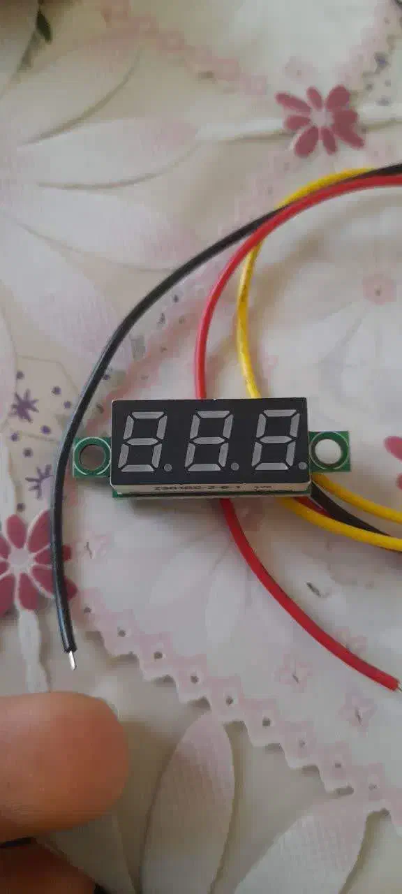 ولتمتر و امپرمتر|ابزارآلات|اصفهان, محله سفلی|دیوار