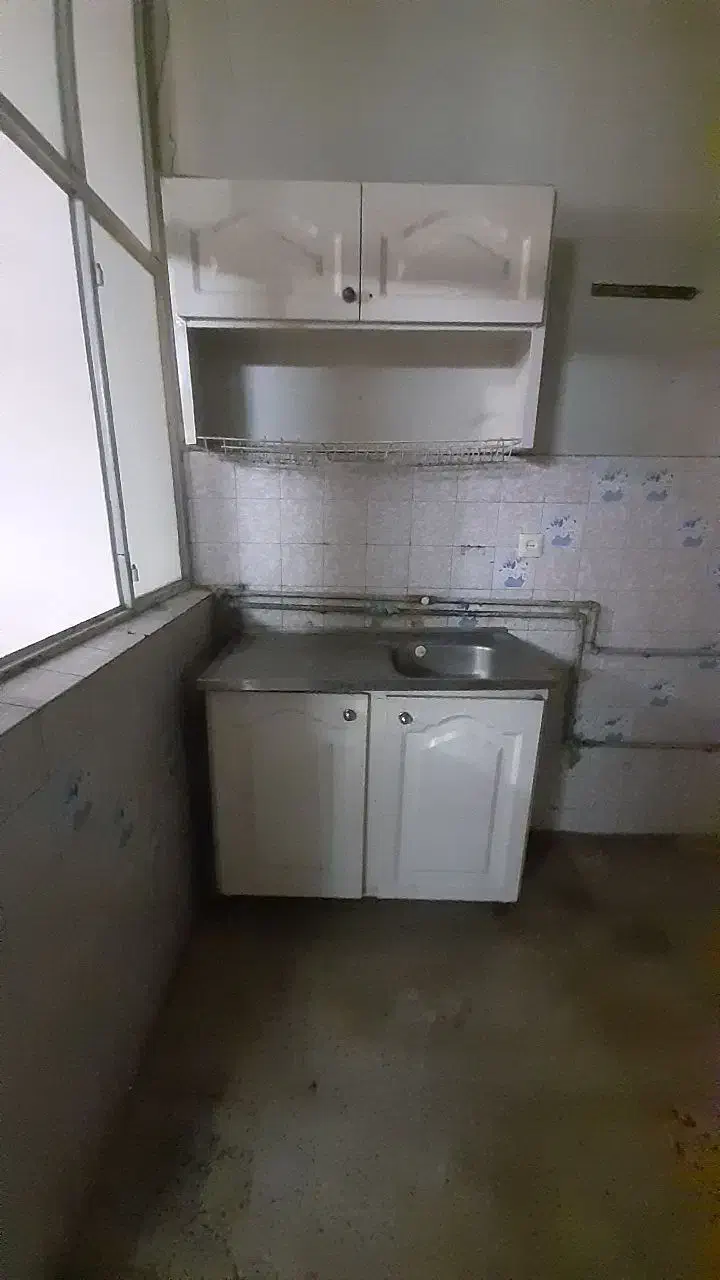 آب چکان|آبچکان و نظمدهنده ظروف|اسلامشهر, شهرک قائمیه|دیوار