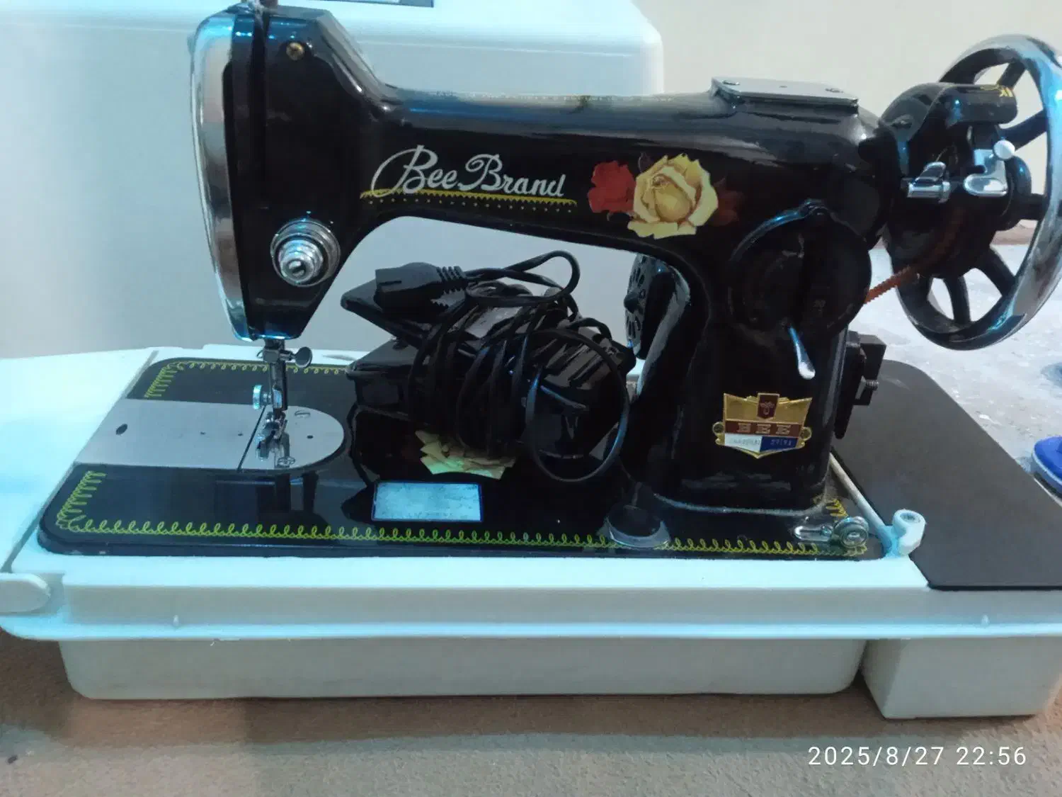 چرخ|چرخ خیاطی و ریسندگی|سنندج, |دیوار