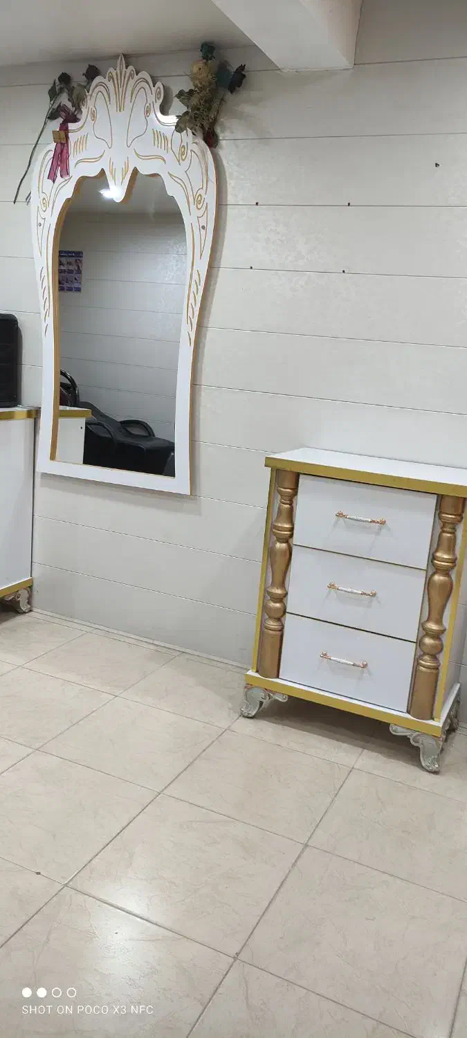 دکور آرایشگاه ام دی اف|آرایشگاه و سالن‌های زیبایی|مرودشت, ژیان|دیوار