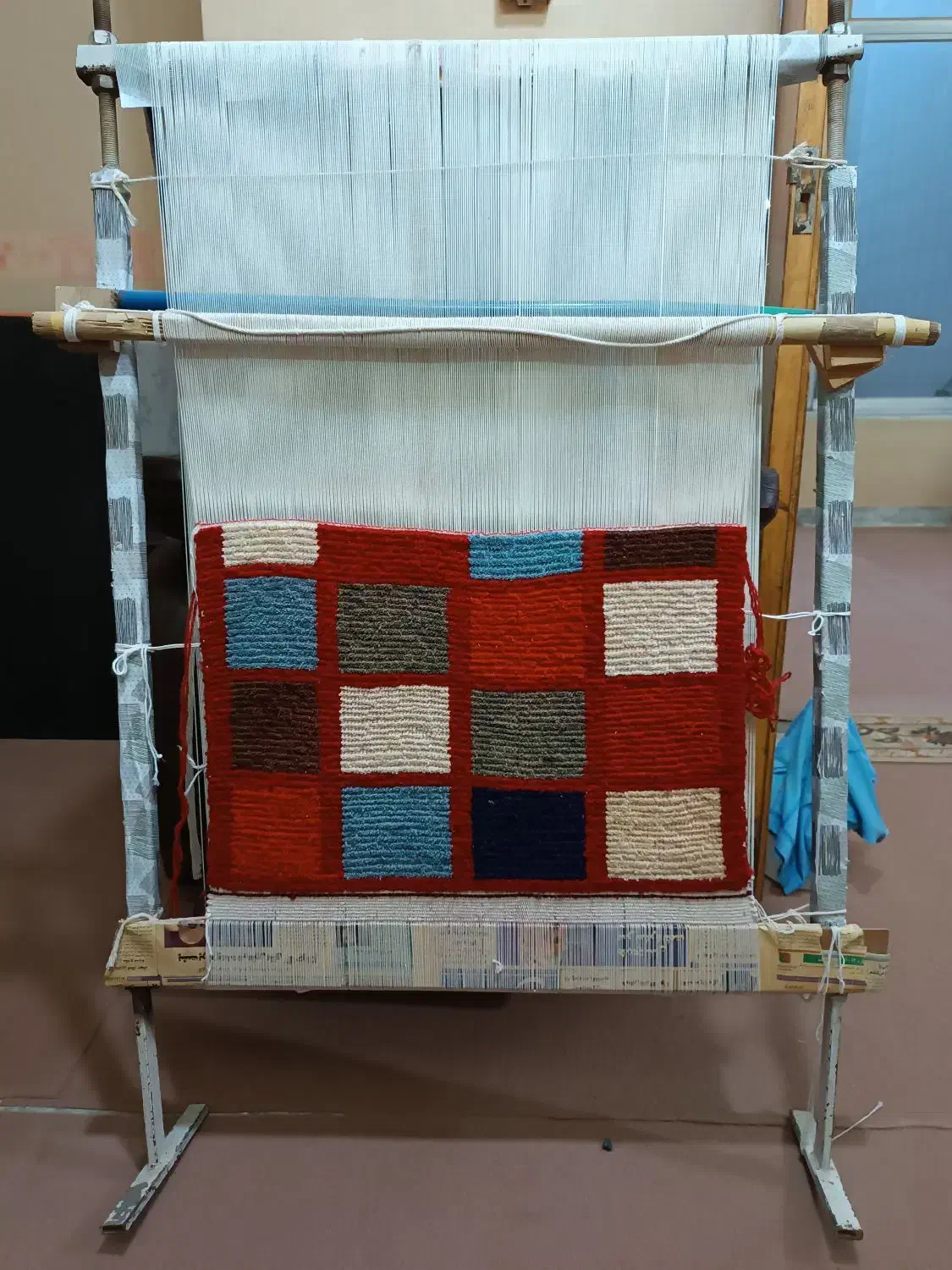 دار قالی نیمه بافته|فرش|رامهرمز, |دیوار