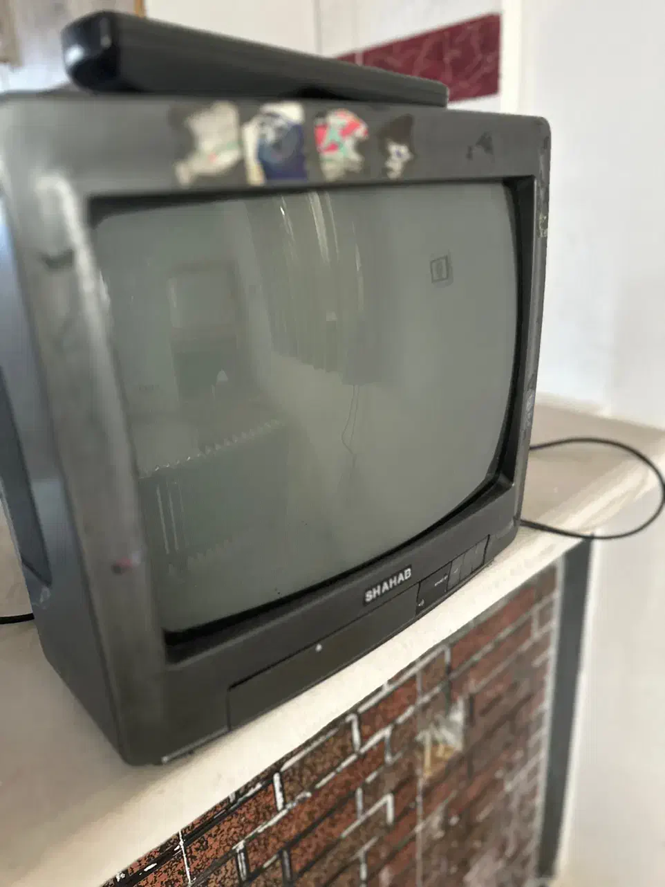 تلویزین شهاب ۲۱ اینچ سالم|تلویزیون و پروژکتور|آمل, |دیوار