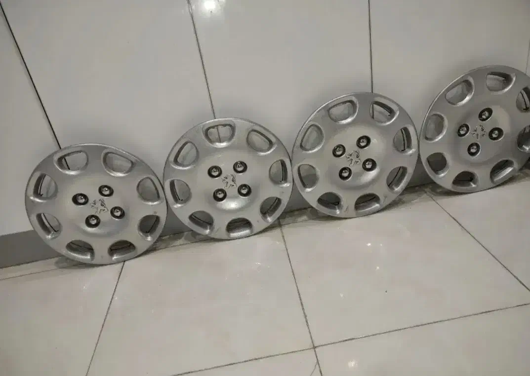 چراغ 206 قالپاق|قطعات یدکی و لوازم جانبی|رشت, بازار|دیوار