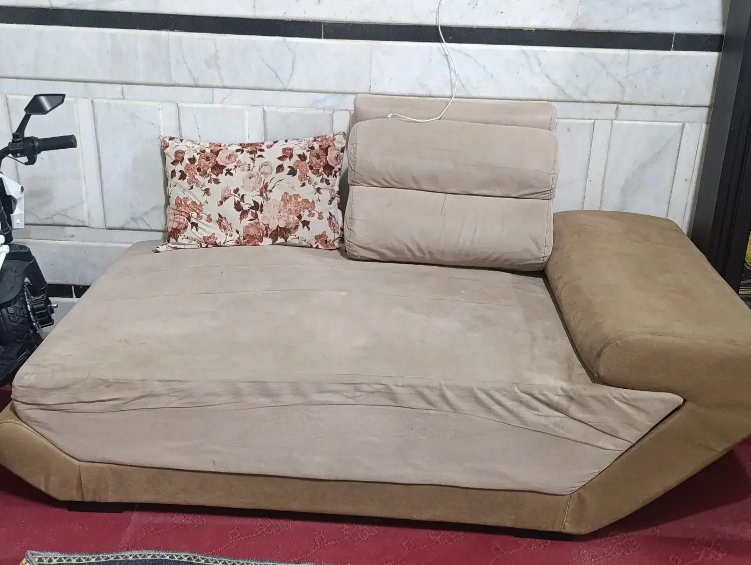 مبل نه نفره در حد نو|مبلمان خانگی و میز عسلی|زاهدان, |دیوار