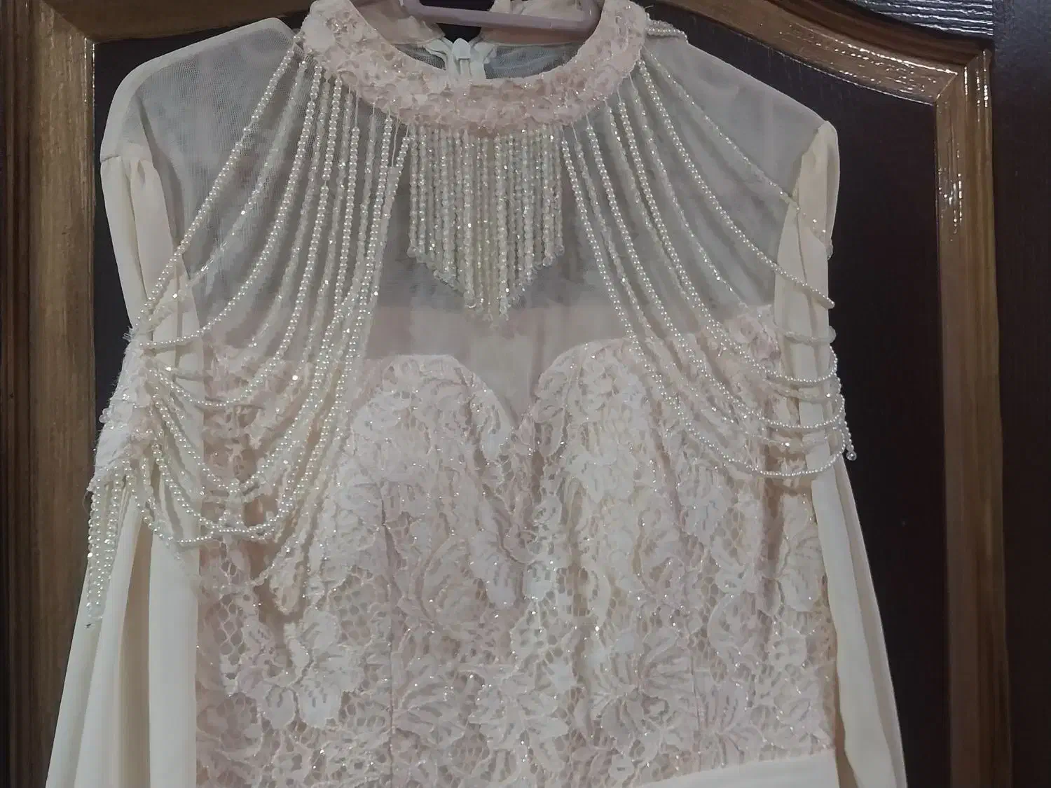 لباس|لباس|ملارد, |دیوار