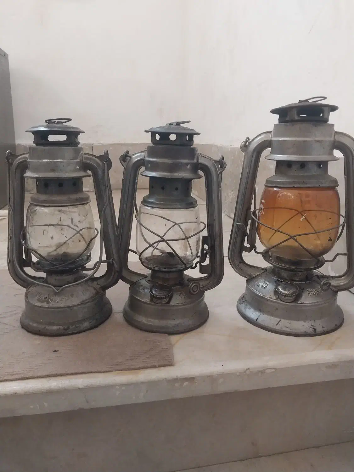 چراغ قدیمی|کلکسیون اشیاء عتیقه|نهاوند, |دیوار