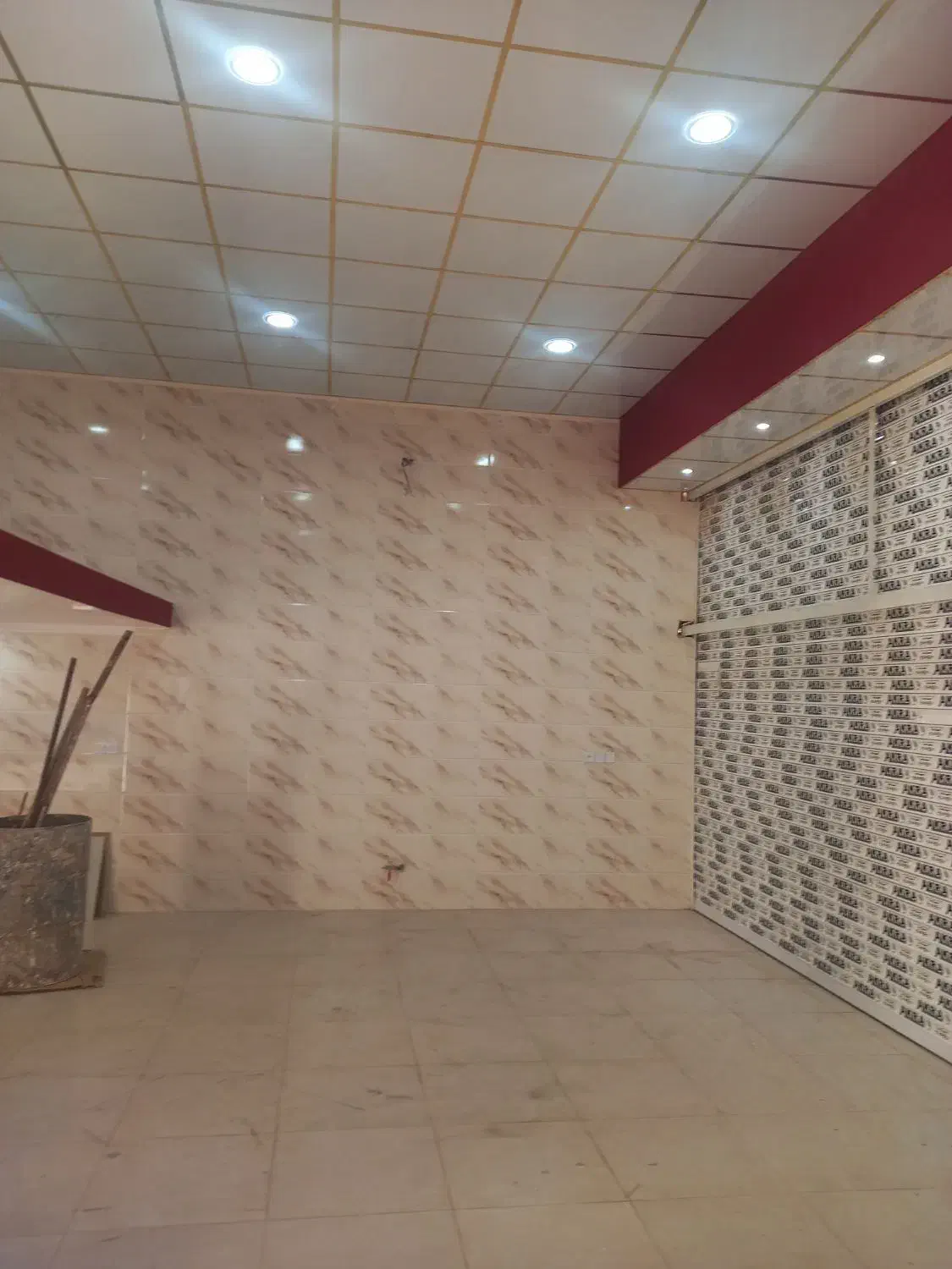 مغازه شیک وتمیز|اجارهٔ مغازه و غرفه|قم, شهرک فاطمیه|دیوار