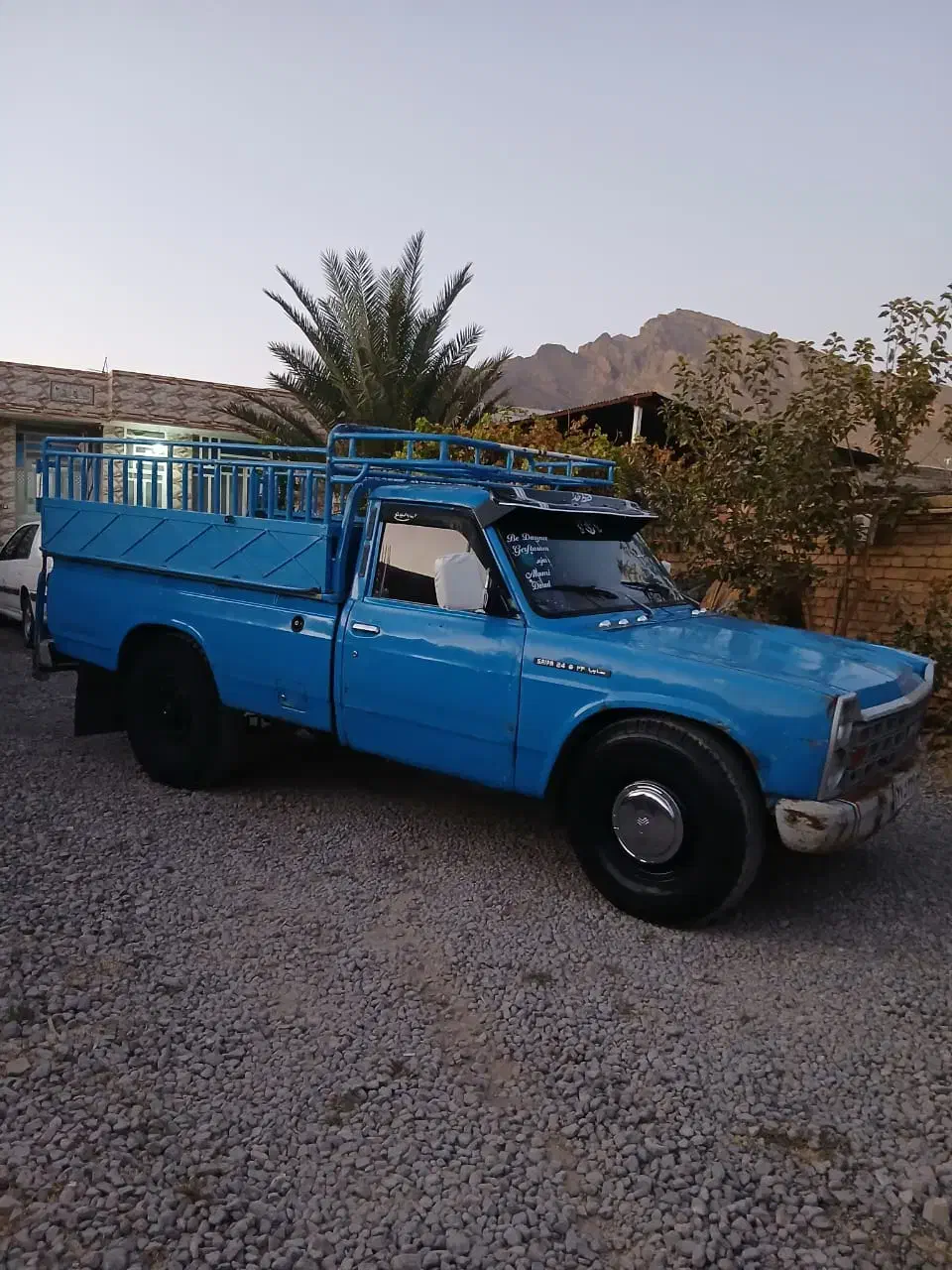 وانت نیسان مدل ۸۰|خودرو سواری و وانت|ارسنجان, |دیوار