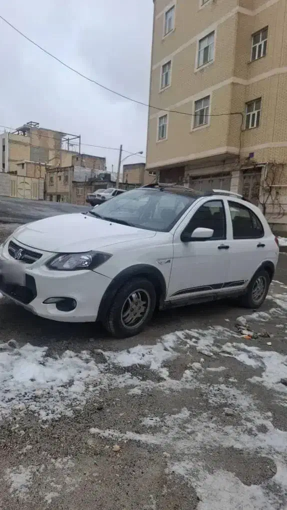 فروش فوری کویک R سفید مشکی|خودرو سواری و وانت|اصفهان, بهارستان|دیوار