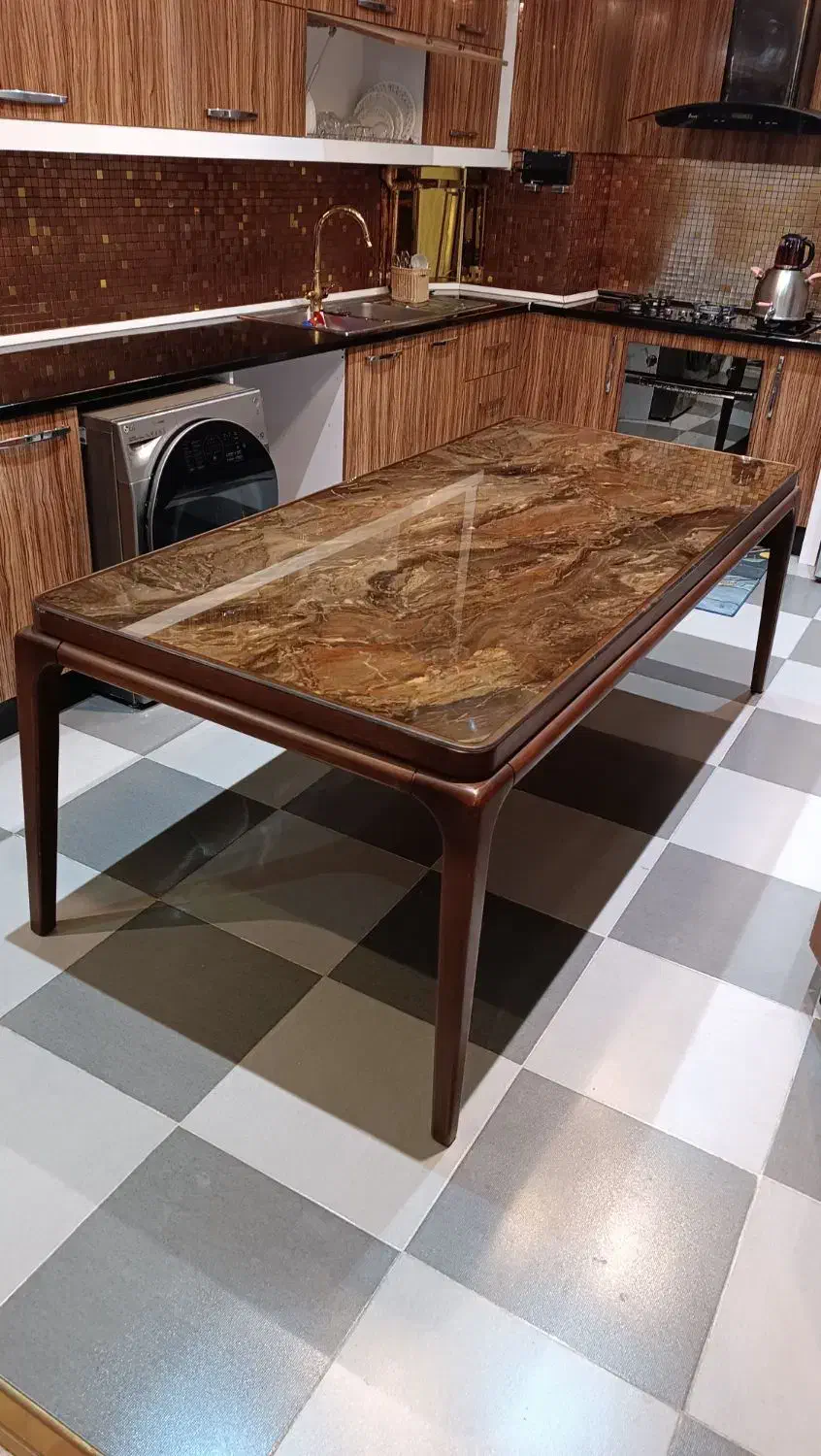 میز غذا خوری هشت نفره به همراه هشت صندلی|میز و صندلی غذاخوری|اردبیل, |دیوار