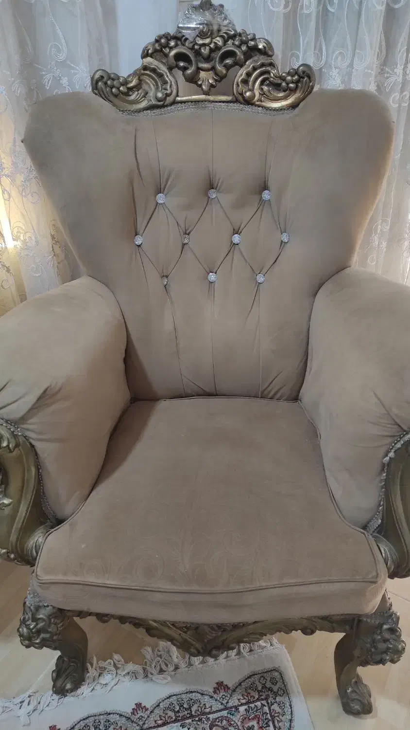 مبل کلاسیک هفت نفره|مبلمان خانگی و میز عسلی|اهواز, سلطانمنش|دیوار