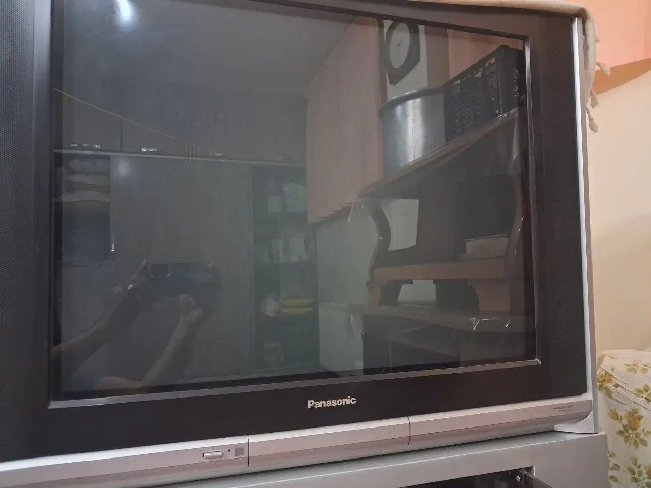 تلویزیون پاناسونیک ضبط سامسونگ و میز|تلویزیون و پروژکتور|اصفهان, سرتاوه|دیوار