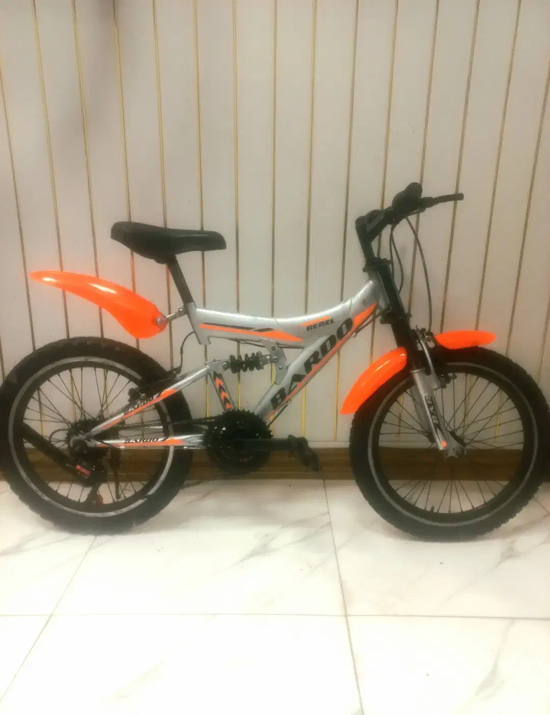 دوچرخه ۲۰ دنده ای کمک دار تمیز تمیز سالم سالم|دوچرخه، اسکیت، اسکوتر|قم, شاه ابراهیم|دیوار