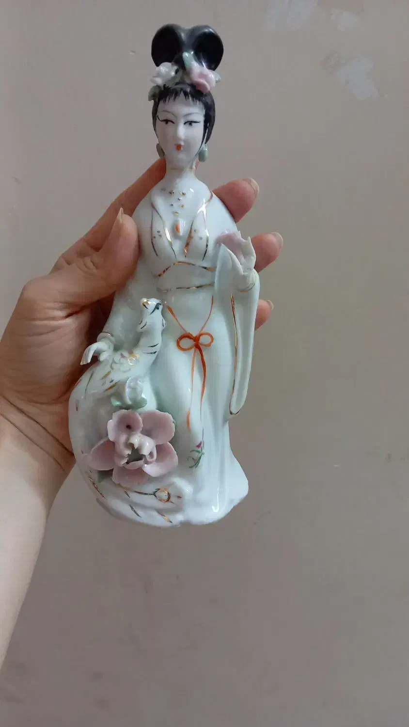 مجسمه زن ژاپنی قدیمی ۲۰ سانتی|کلکسیون اشیاء عتیقه|لاهیجان, گلستان|دیوار