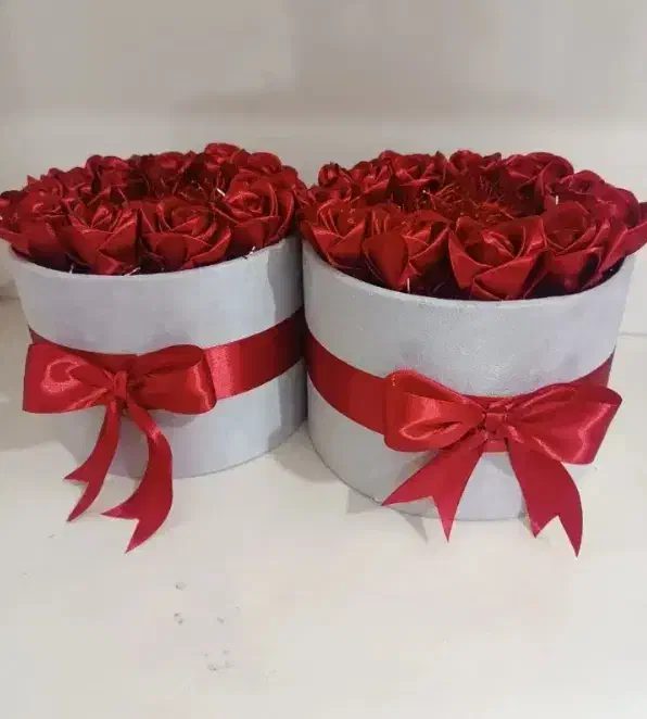 گل های زیبای ولنتاین|گل مصنوعی|قم, سراجه (۱۵ خرداد)|دیوار