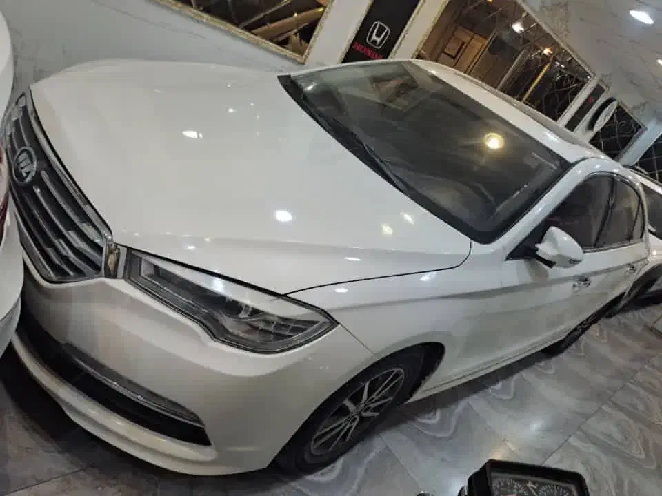 لیفان ۸۲۰ تک برگ|خودرو سواری و وانت|کرج, مهرویلا جنوبی|دیوار