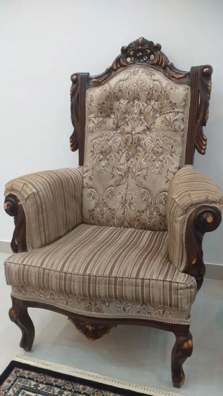 مبل ۹ نفره سلطنتی راحتی|مبلمان خانگی و میز عسلی|ایوان, |دیوار