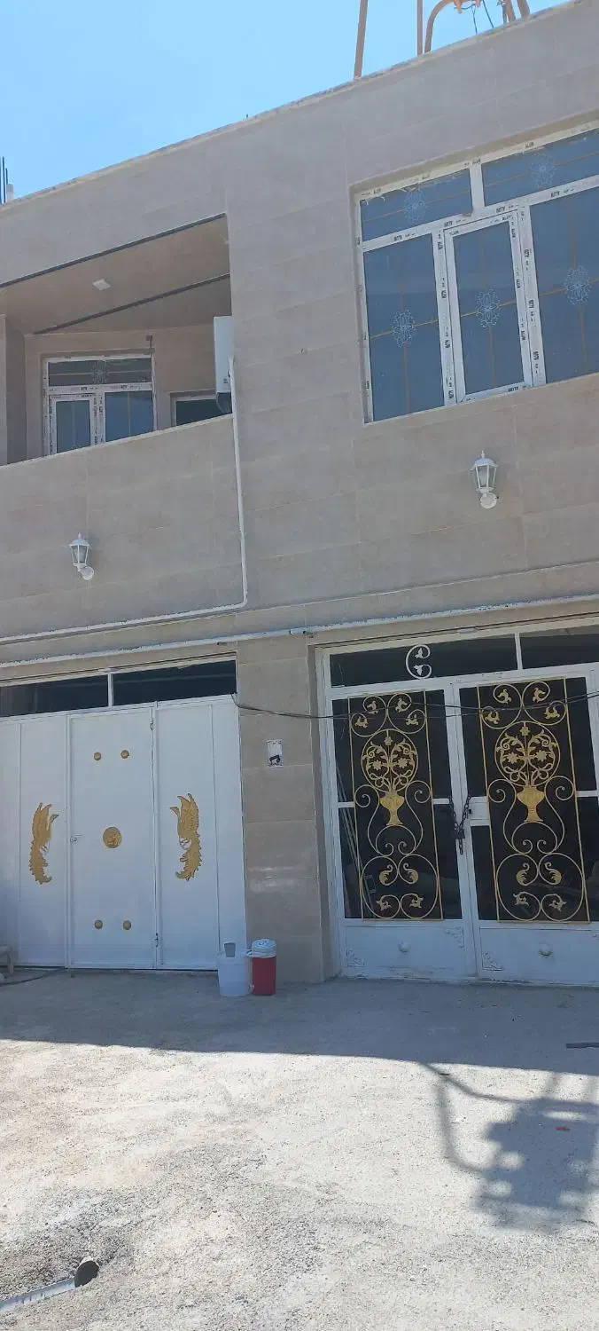 واحد ۷۲ متری بر خیابان اصلی ۲۵ متری شهادت|فروش آپارتمان|ایلام, |دیوار