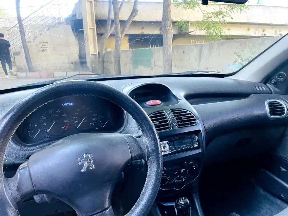 206 مدل84 دو رنگ|خودرو سواری و وانت|خرم‌آباد, |دیوار