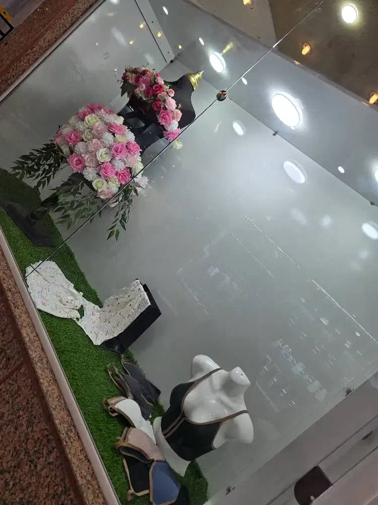 واگزاری مغازه لباس زیر زنانه طبق فاکتور|فروشگاه و مغازه|بروجن, |دیوار