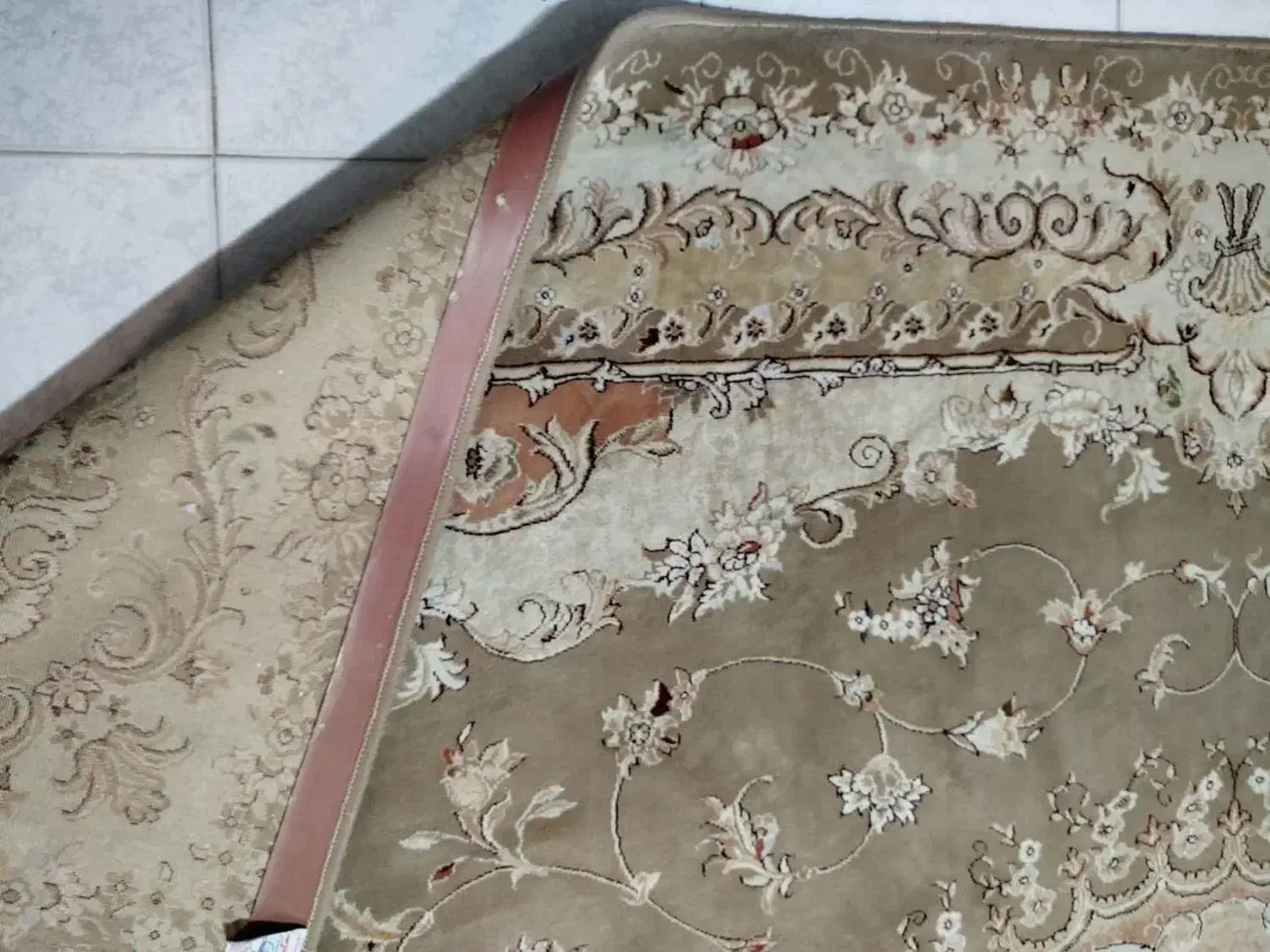 ۲ تخته فرش ۶ متری|فرش|لاهیجان, خمیر کلایه|دیوار