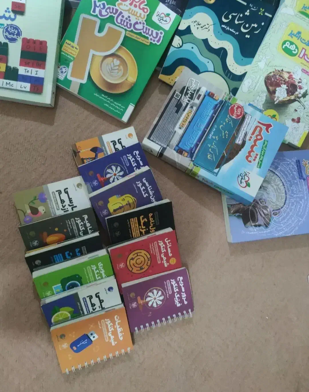 کتاب‌ کنکوری نو|کتاب و مجله آموزشی|بجنورد, |دیوار