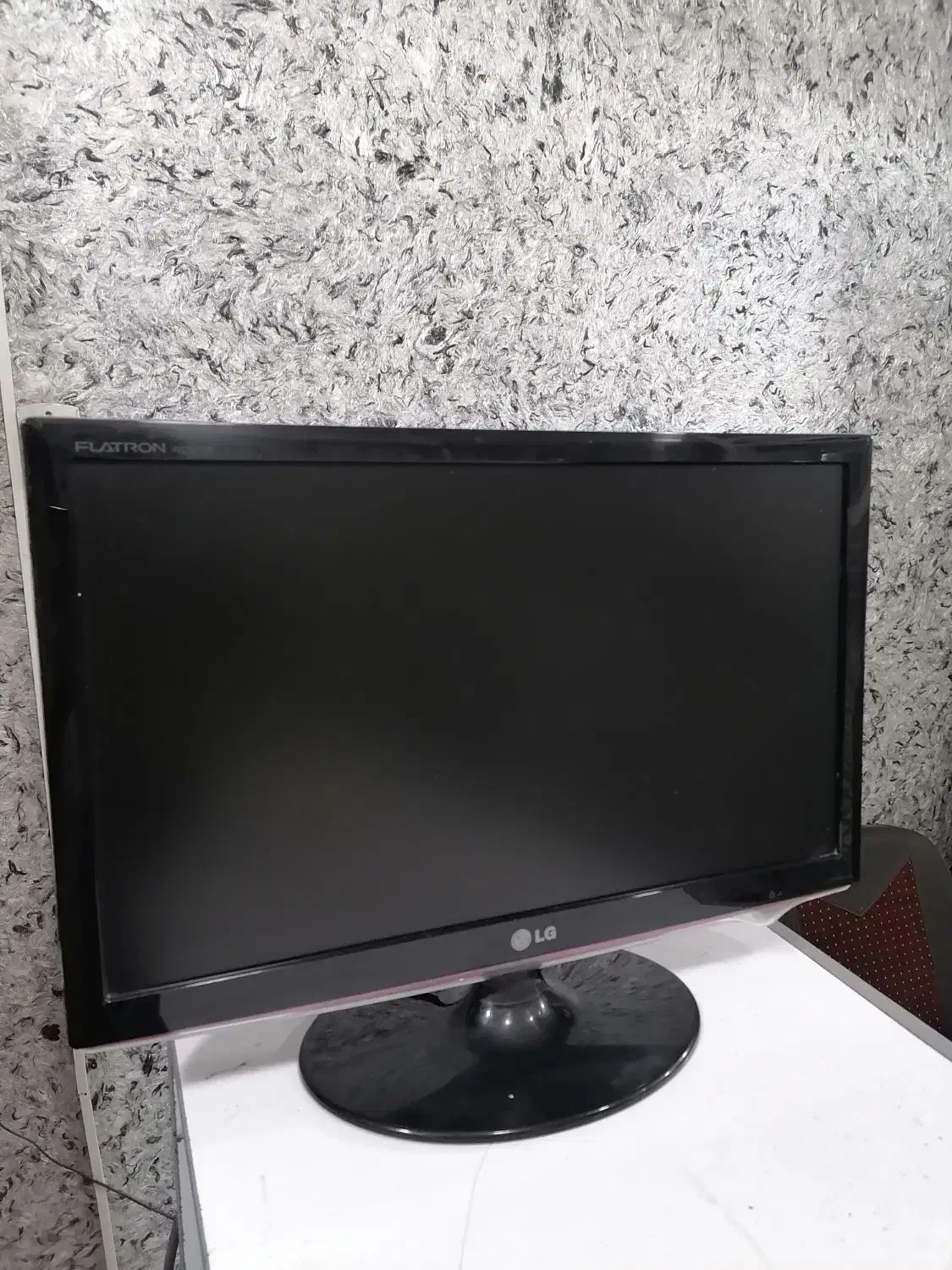 مانیتور 22 اینچ LG|قطعات و لوازم جانبی رایانه|ایلام, |دیوار