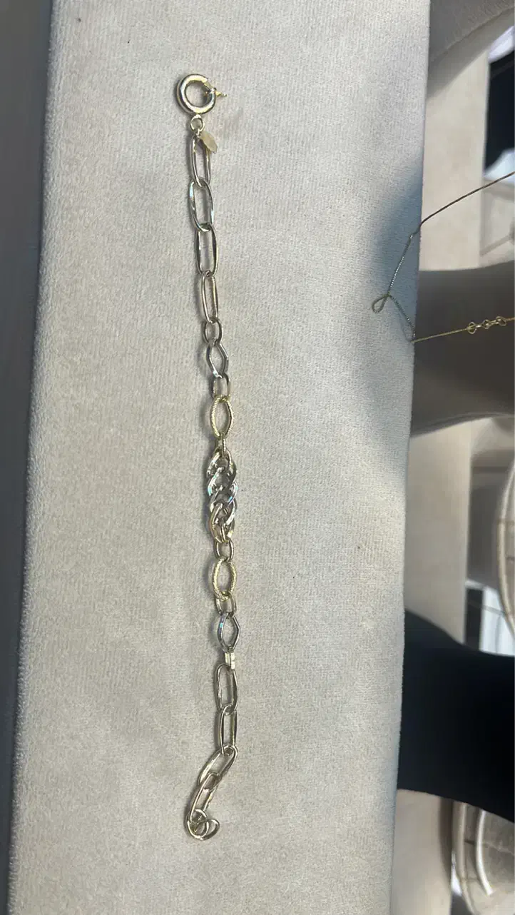 طلا با فاکتور با دو درصد بدون اجرت بدون مالیات|جواهرات|رشت, معلم|دیوار