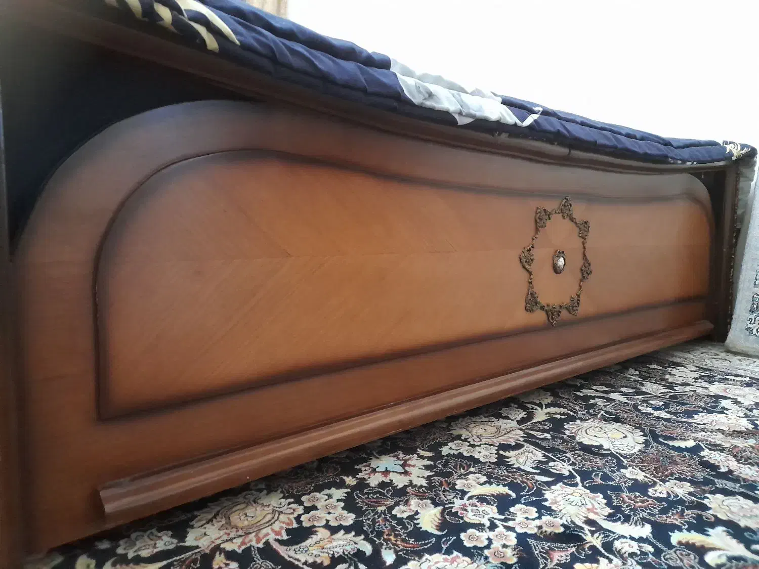 تخت چوب دو نفره|تخت و سرویس خواب|ری, شهید غیوری (ابن باویه)|دیوار