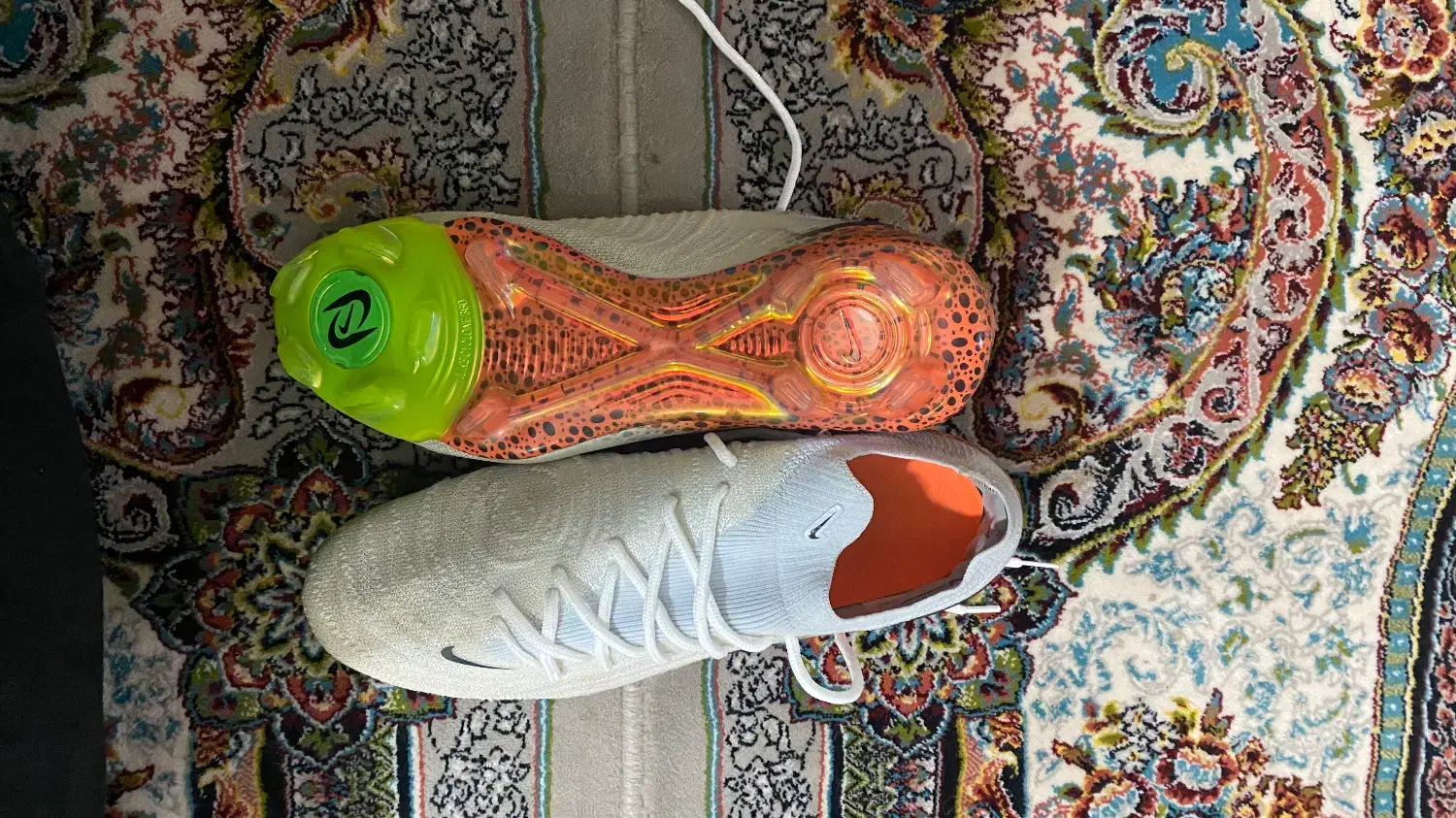 کفش چمن و چمن مصنوعی نایک|کیف، کفش، کمربند|میاندوآب, |دیوار