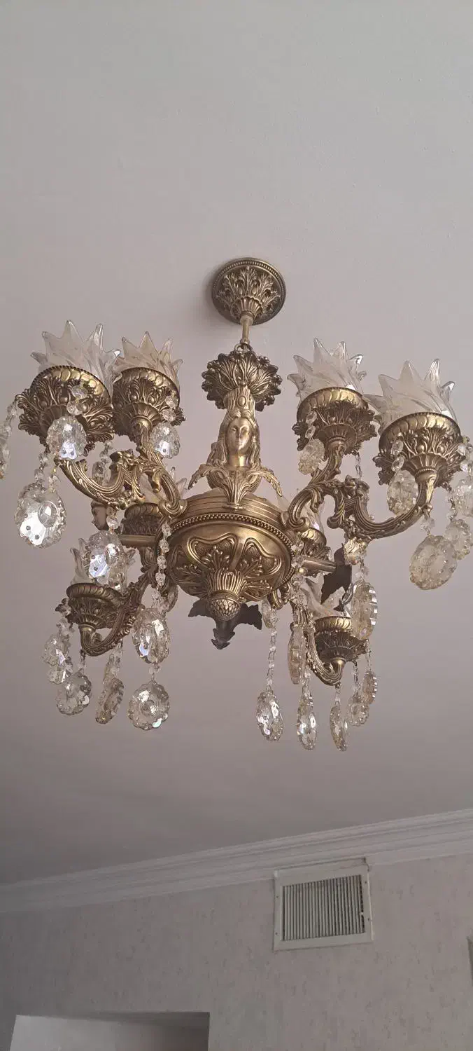 ۲ عدد لوستر ۴ شاخه|لوستر و چراغ آویز|مشهد, هنرستان|دیوار