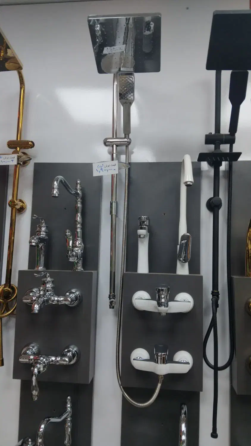 ست کامل برند دنیک بهمراه الم د و ش حمام فقط 14900|مصالح و تجهیزات ساختمان|قم, آلوچو|دیوار