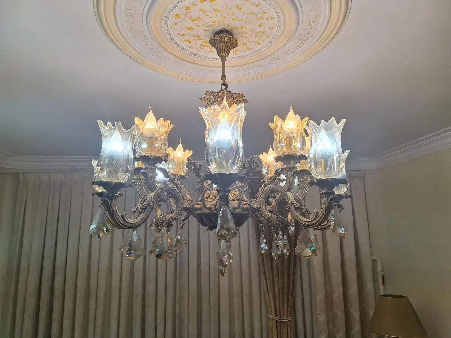 ۲ عدد لوستر برنزی ۸ شاخه اصل در حد نو|لوستر و چراغ آویز|کرج, شهرک ولیعصر|دیوار