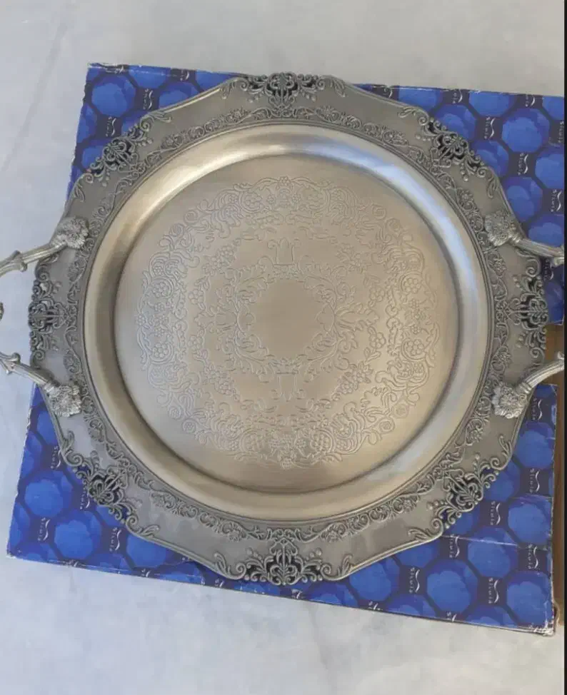 چاقو وچنگال پذیرایی و سینی پذیرایی|ظروف سرو و پذیرایی|شاهین‌شهر, فردوسی|دیوار