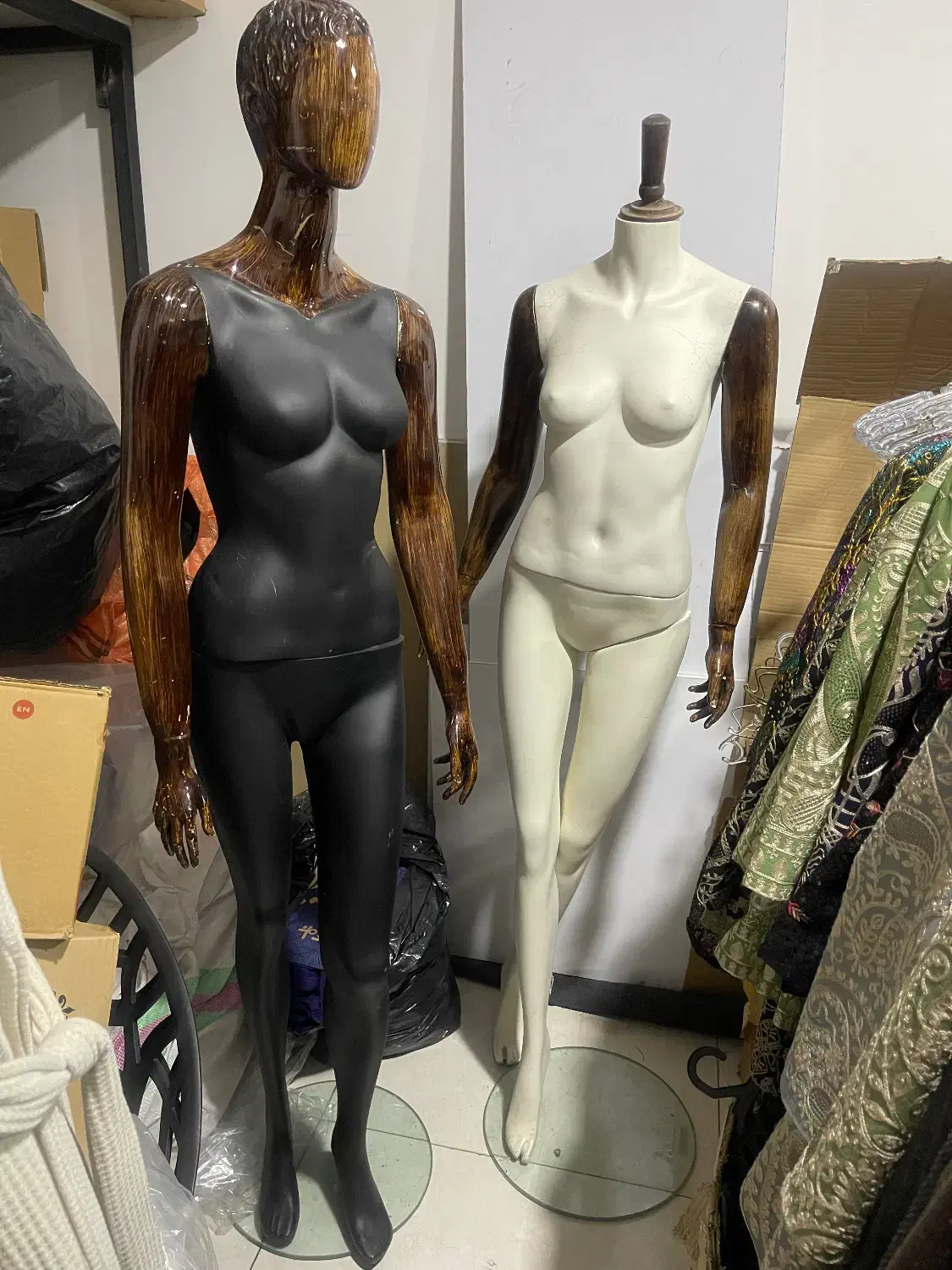 مانکن بچه گانه و مانکن زنانه|فروشگاه و مغازه|شهرکرد, |دیوار