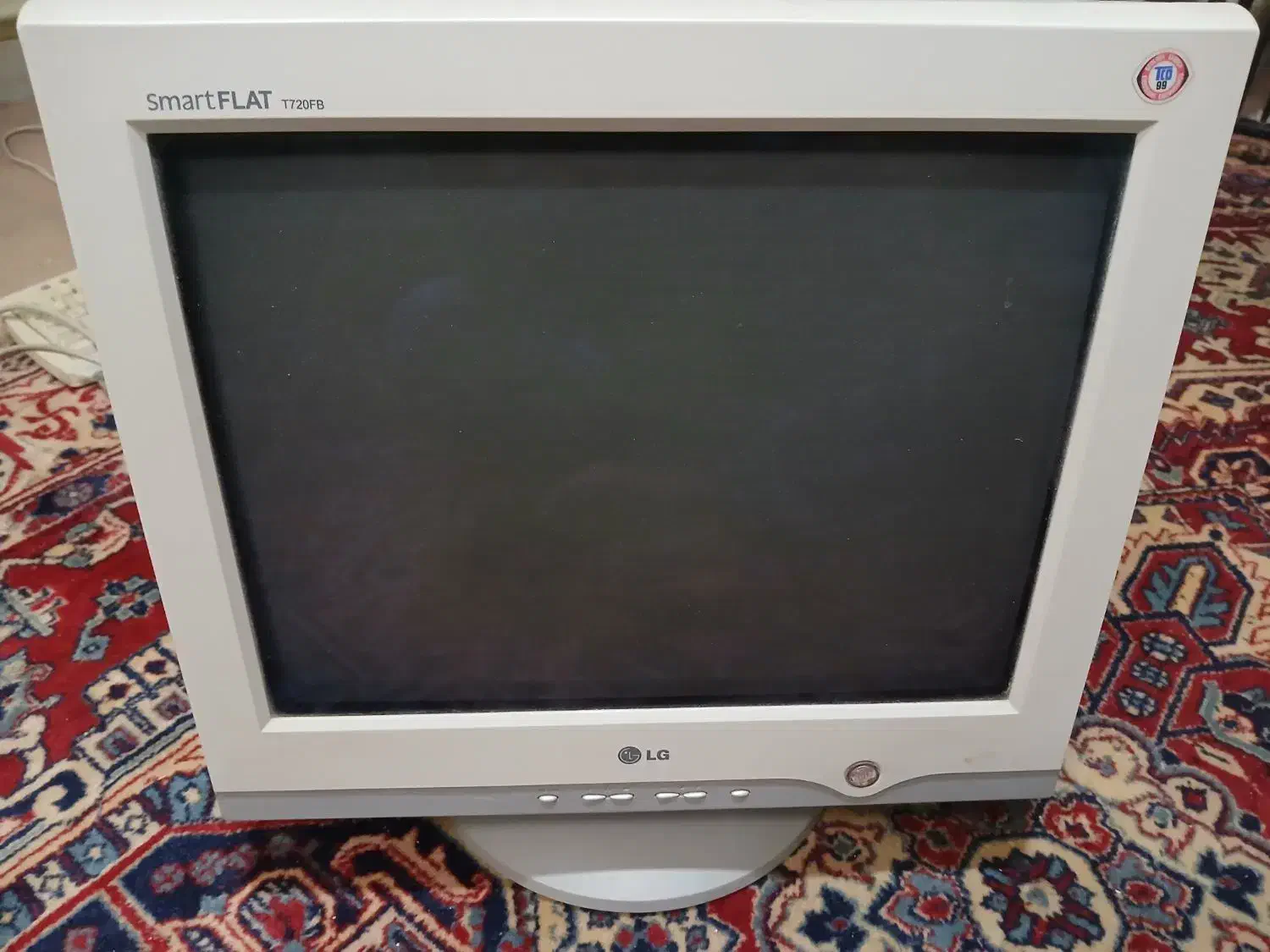 مانیتور LG اینچ 17|قطعات و لوازم جانبی رایانه|کاشان, شاهد|دیوار