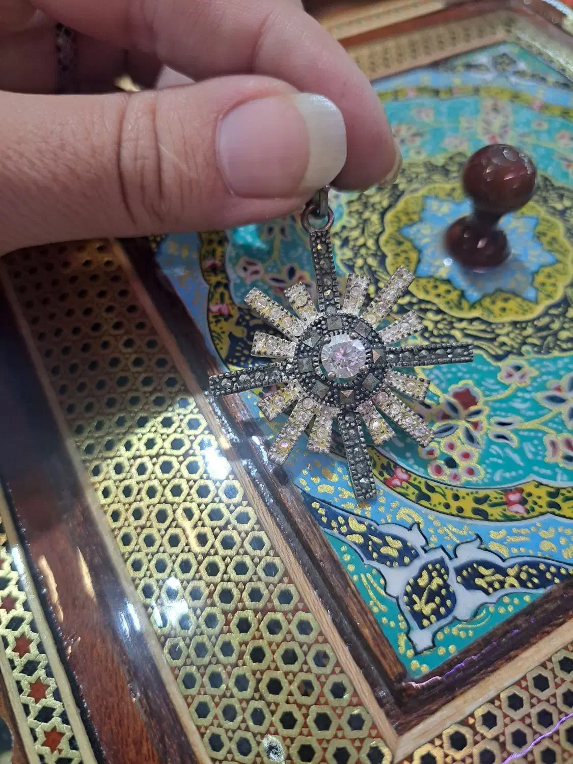 پلاک نقره به همراه زنجیر|بدلیجات|تهران, میدان ولیعصر|دیوار