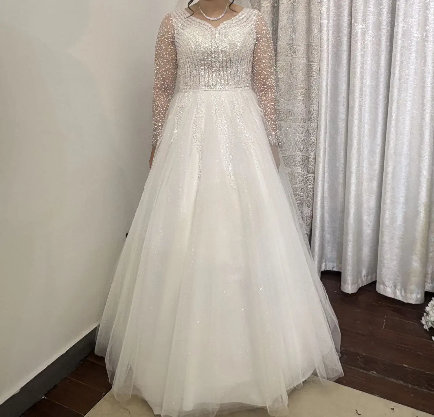 لباس عروس|لباس|ری, دولت‌آباد|دیوار